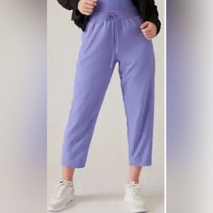 Athleta Arrival Straight Leg Cropped Pants Size 6